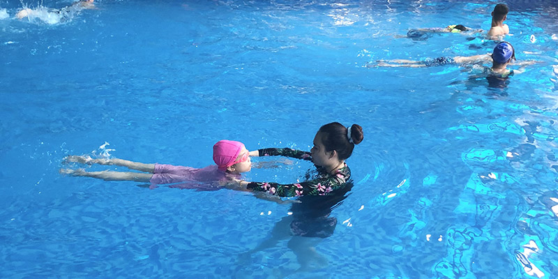 Lớp học bơi cho trẻ em uy tín tại Hà Nội