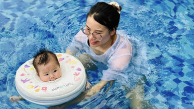 Dạy bơi cho trẻ sơ sinh 2